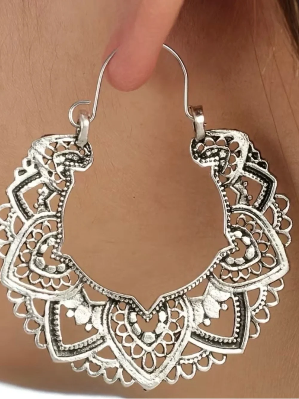 Intricate vintage Silver Filigree Hoop Earrings - Women's Jewelry